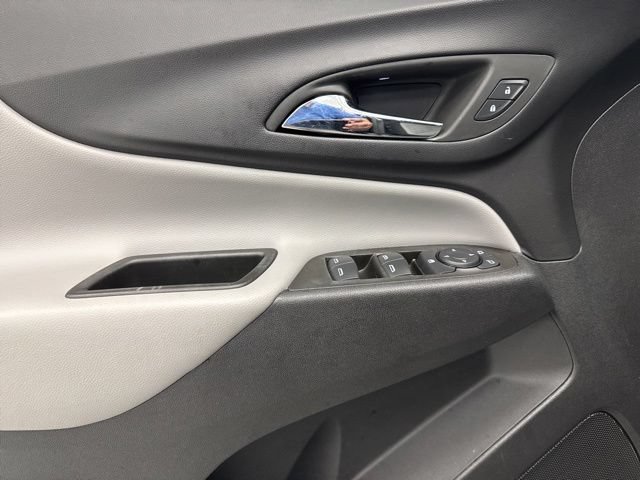 Used 2024 Chevrolet Equinox LS w/ LS Convenience Package FWD image 9