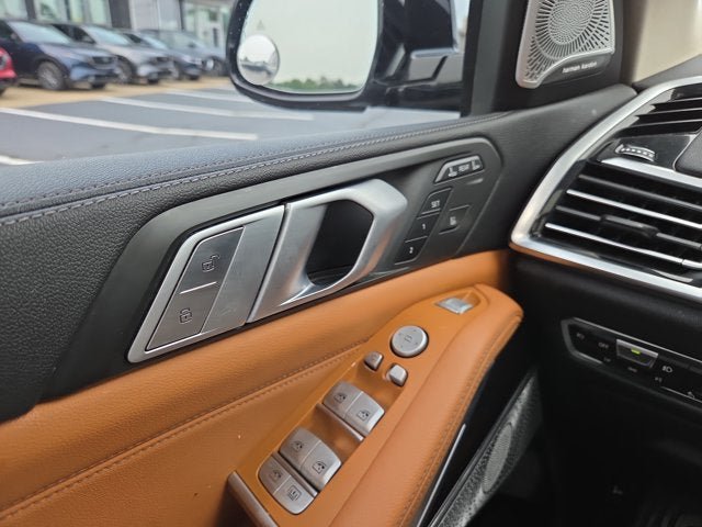 Used 2019 BMW X7 xDrive40i w/ Premium Package AWD/4WD image 22