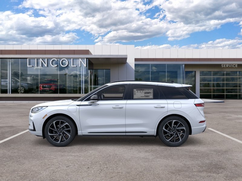 New 2025 Lincoln Corsair Grand Touring w/ Equipment Group 302A AWD/4WD image 3