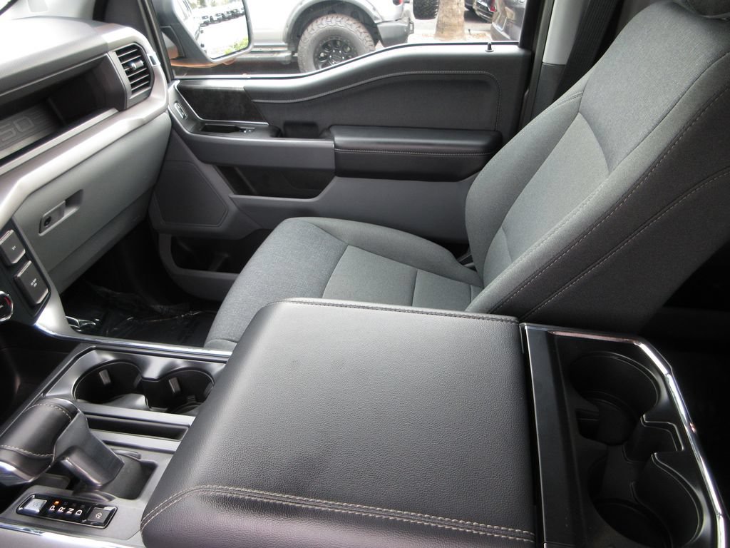 Certified 2025 Ford F150 Lightning XLT AWD/4WD image 22