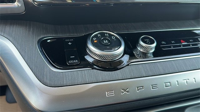 New 2025 Ford Expedition Max Platinum w/ Platinum Ultimate Package image 29