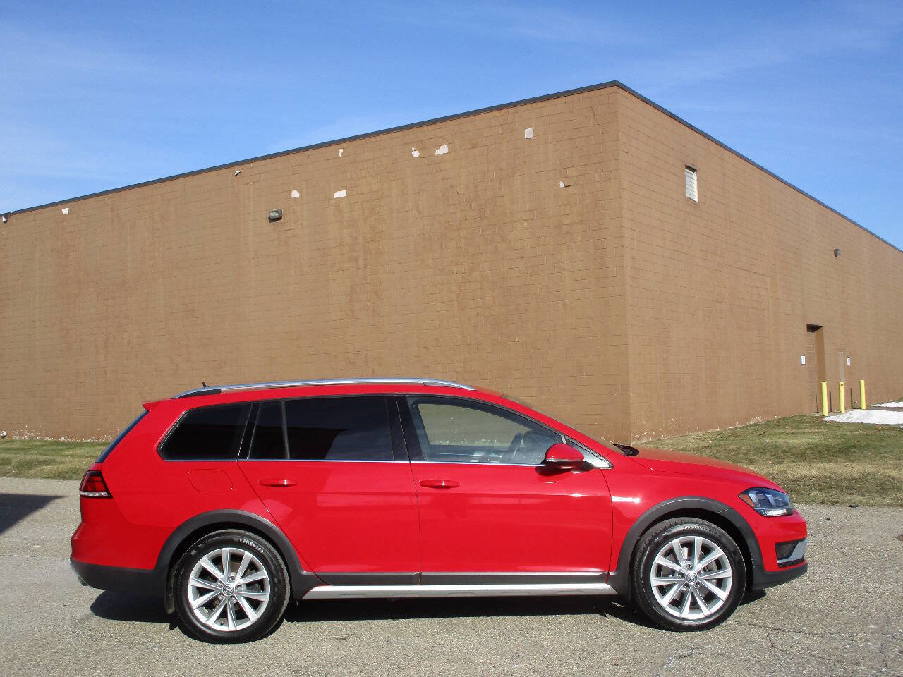 Used 2018 Volkswagen Golf Alltrack SE image 85