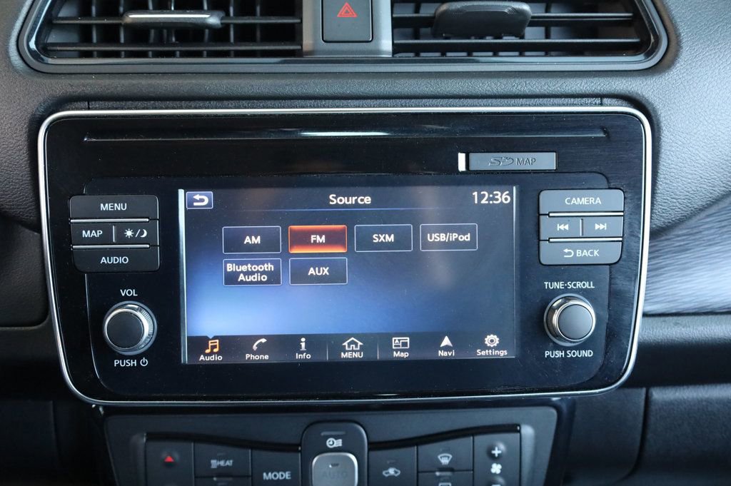 Used 2018 Nissan Leaf SV w/ SV Technology Package image 33