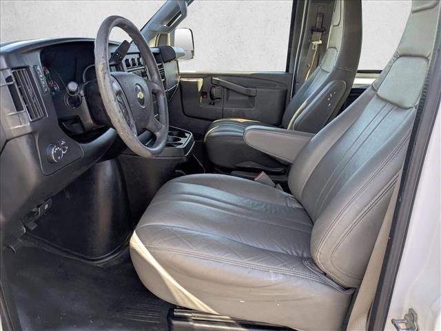 Used 2017 Chevrolet Express 2500 image 15