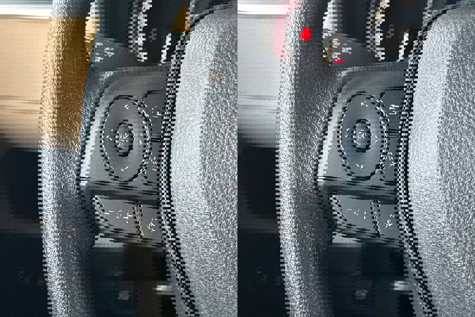 New 2025 Toyota RAV4 XLE image 28