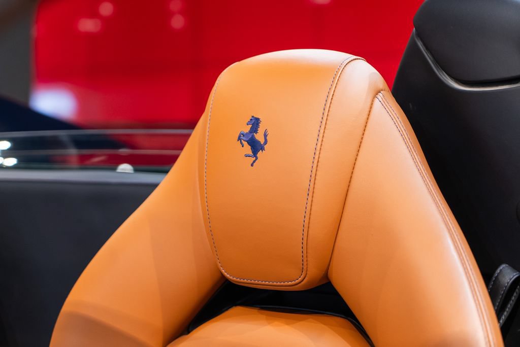 Used 2018 Ferrari 488 Spider RWD image 6