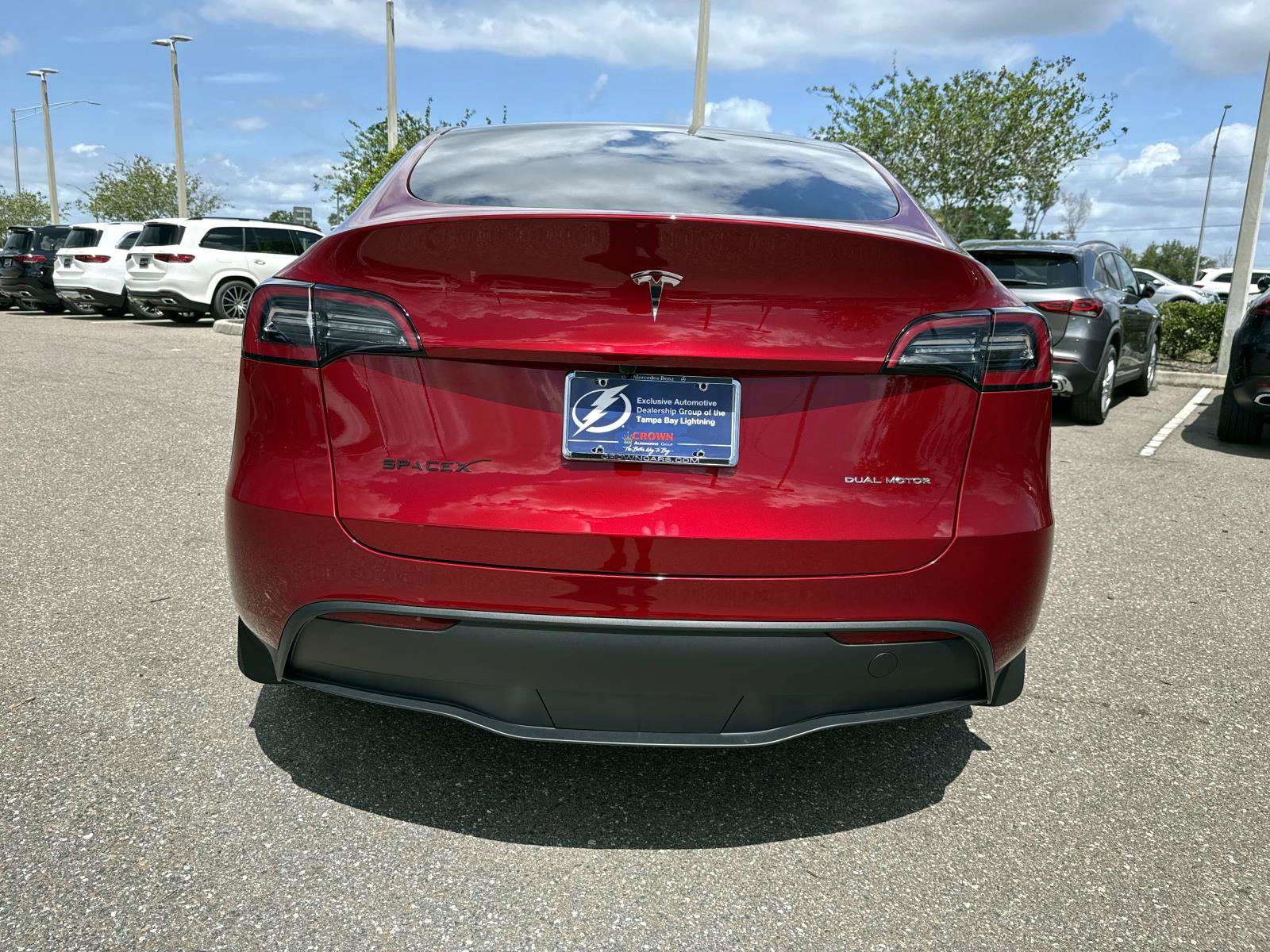 Used 2024 Tesla Model Y Long Range image 10