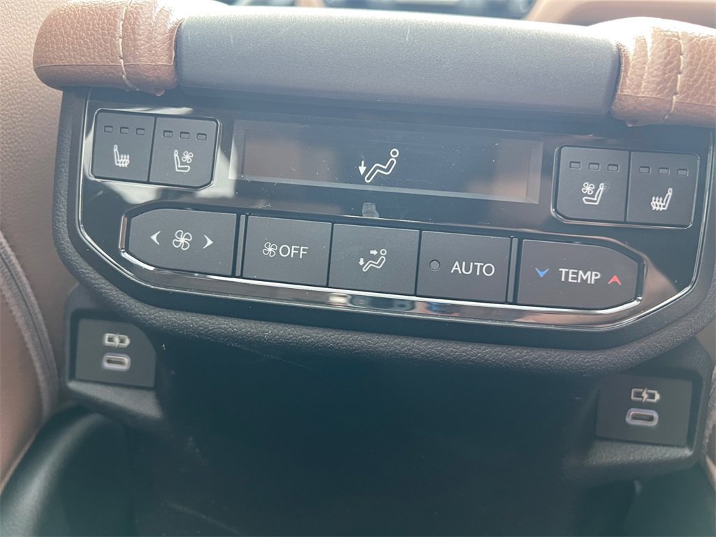 Used 2024 Toyota Grand Highlander Platinum image 33