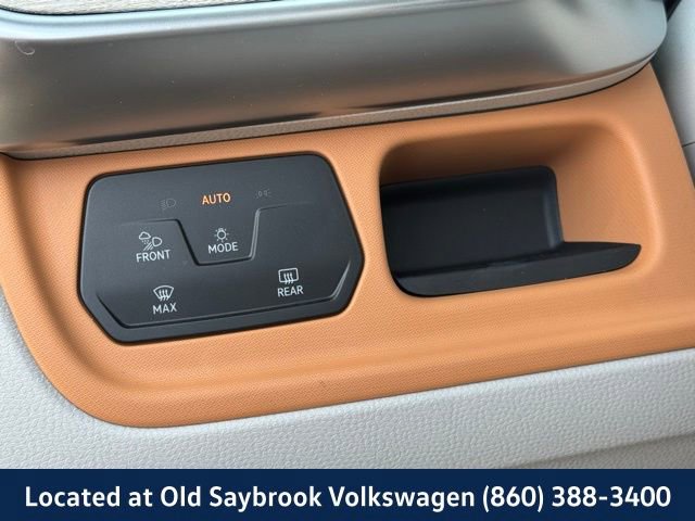 New 2025 Volkswagen ID. Buzz 1st Edition image 40
