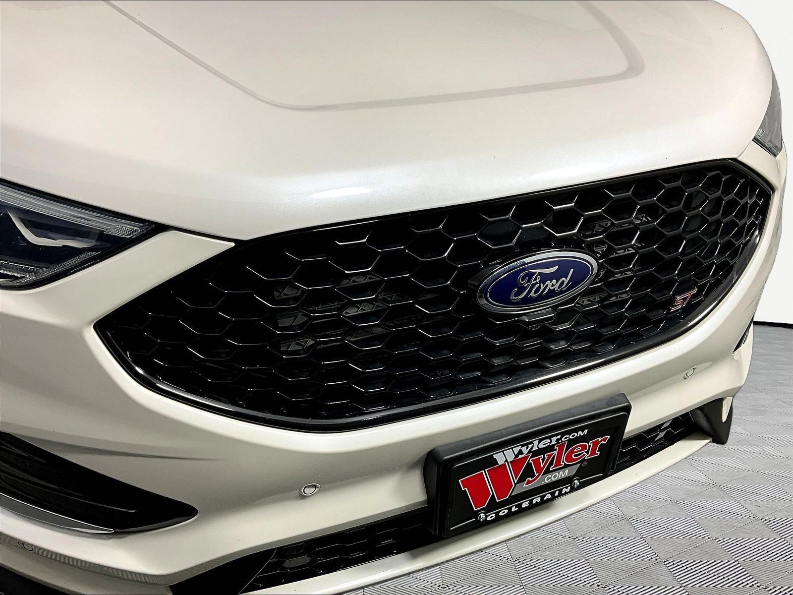 Used 2019 Ford Edge ST w/ Equipment Group 401A AWD/4WD image 33