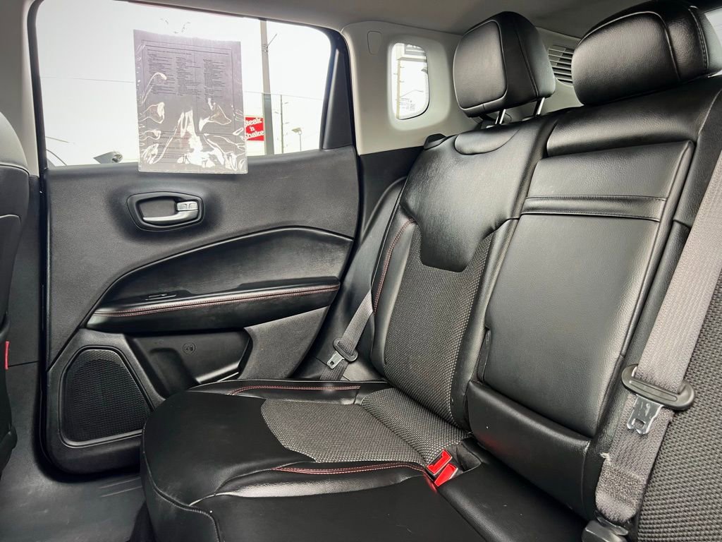 Used 2018 Jeep Compass Trailhawk AWD/4WD image 21