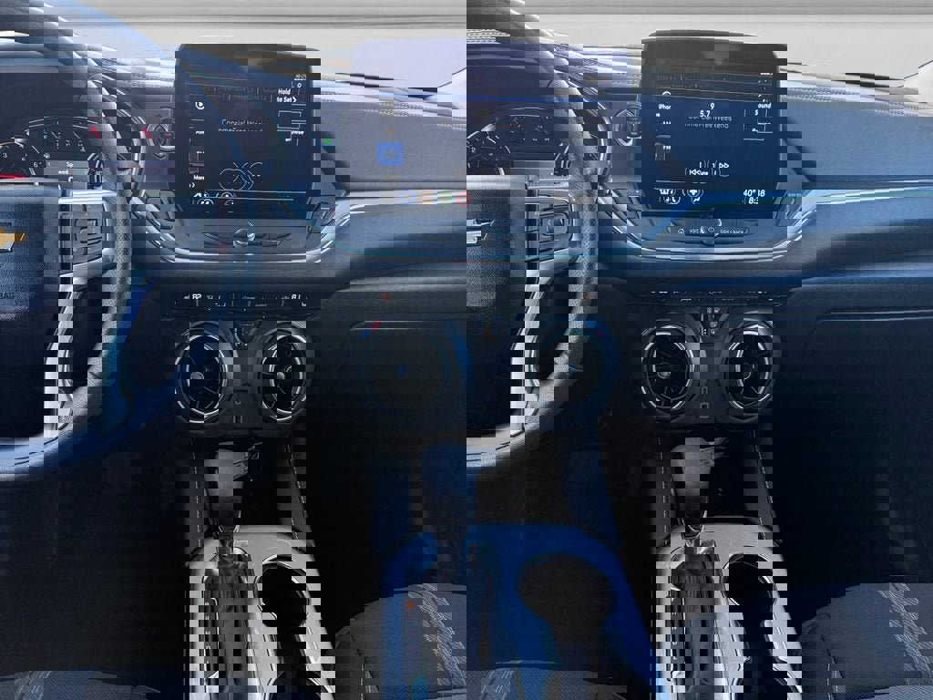 Used 2025 Chevrolet Blazer LT image 13