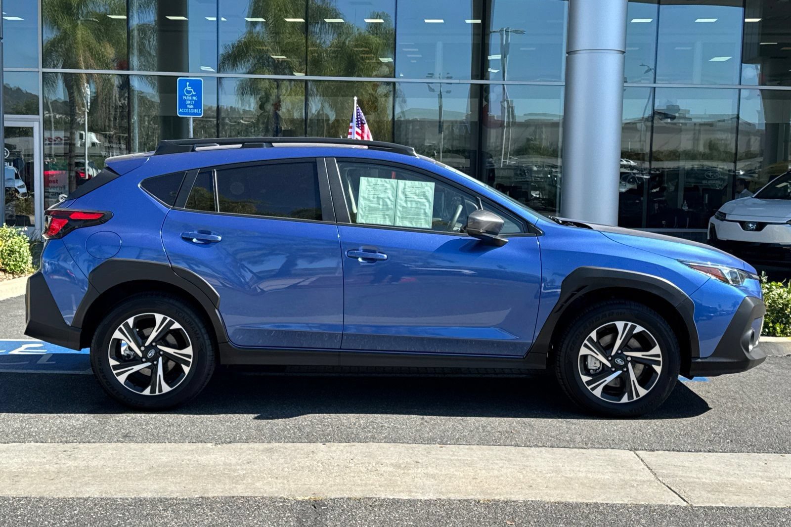 Certified 2025 Subaru Crosstrek 2.5i Premium AWD/4WD image 3