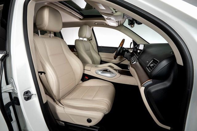 Used 2022 Mercedes-Benz GLS 450 4MATIC image 51