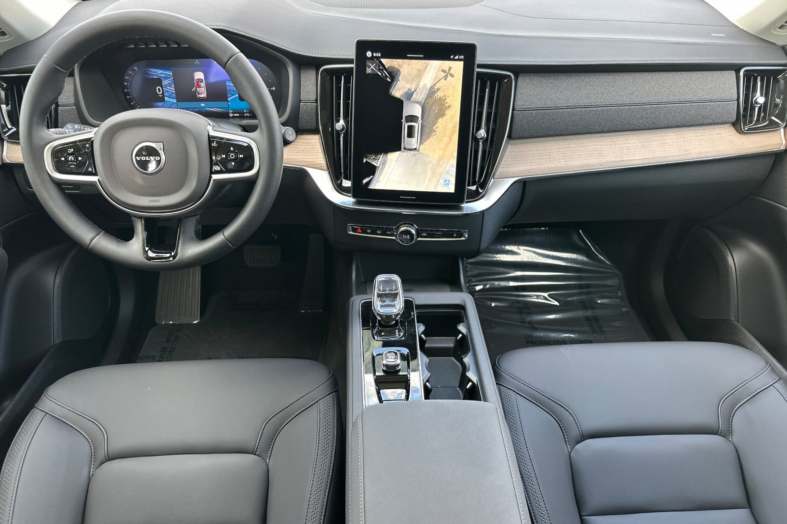 New 2026 Volvo XC90 T8 Plus w/ Protection Package AWD/4WD image 10