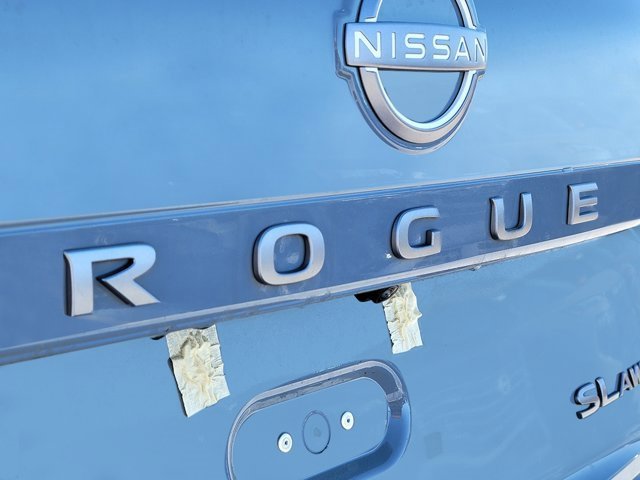 New 2025 Nissan Rogue SL image 9