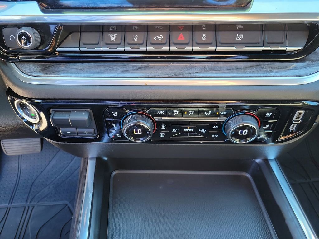 Certified 2025 Chevrolet Silverado 2500 LTZ w/ LTZ Convenience Package image 37