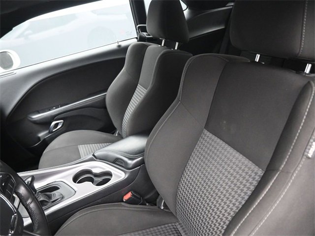 Used 2022 Dodge Challenger GT image 33