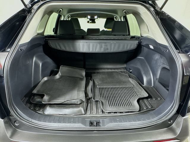 Used 2024 Toyota RAV4 LE AWD/4WD image 27