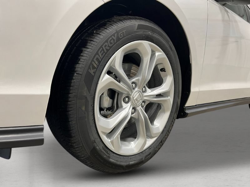 Certified 2023 Honda Accord LX image 15