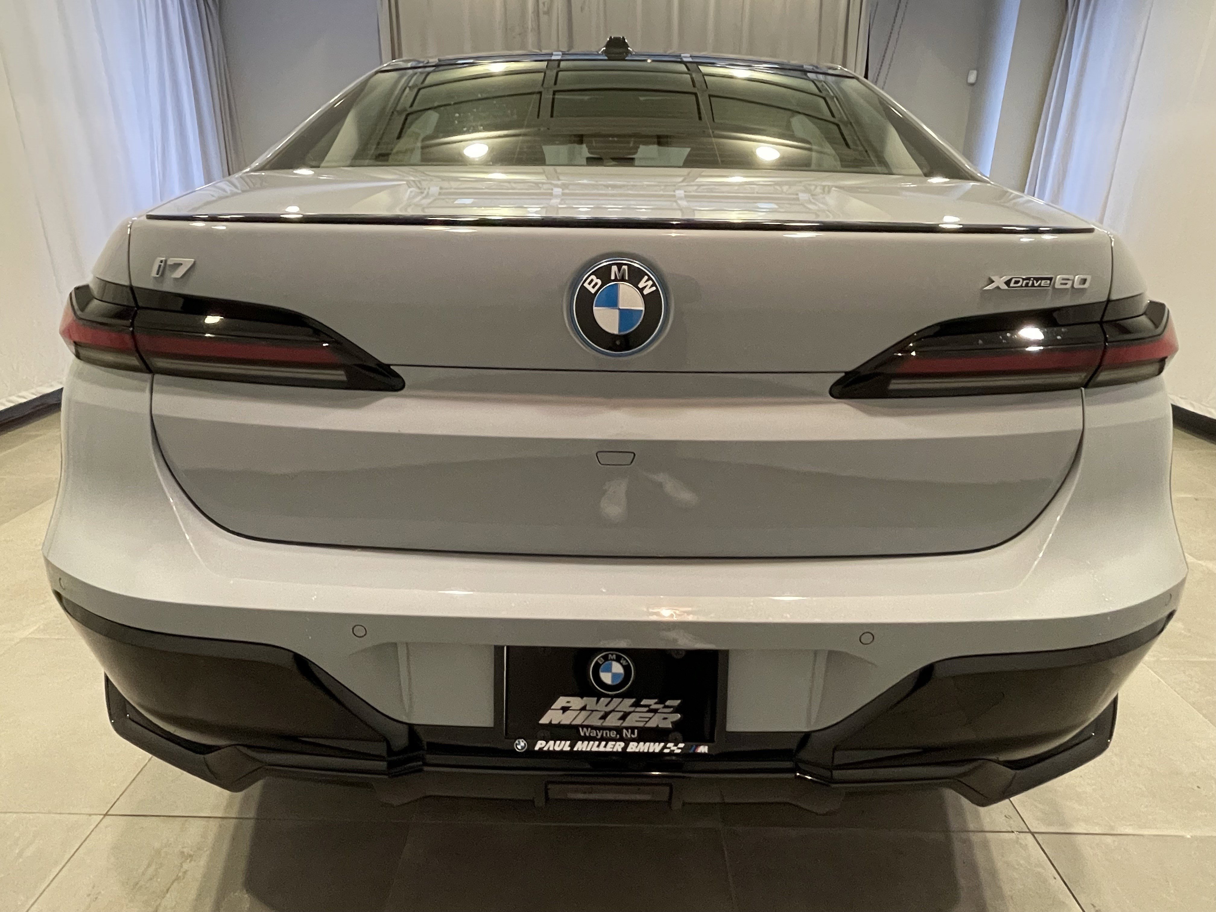 New 2026 BMW i7 xDrive60 w/ Executive Package image 5