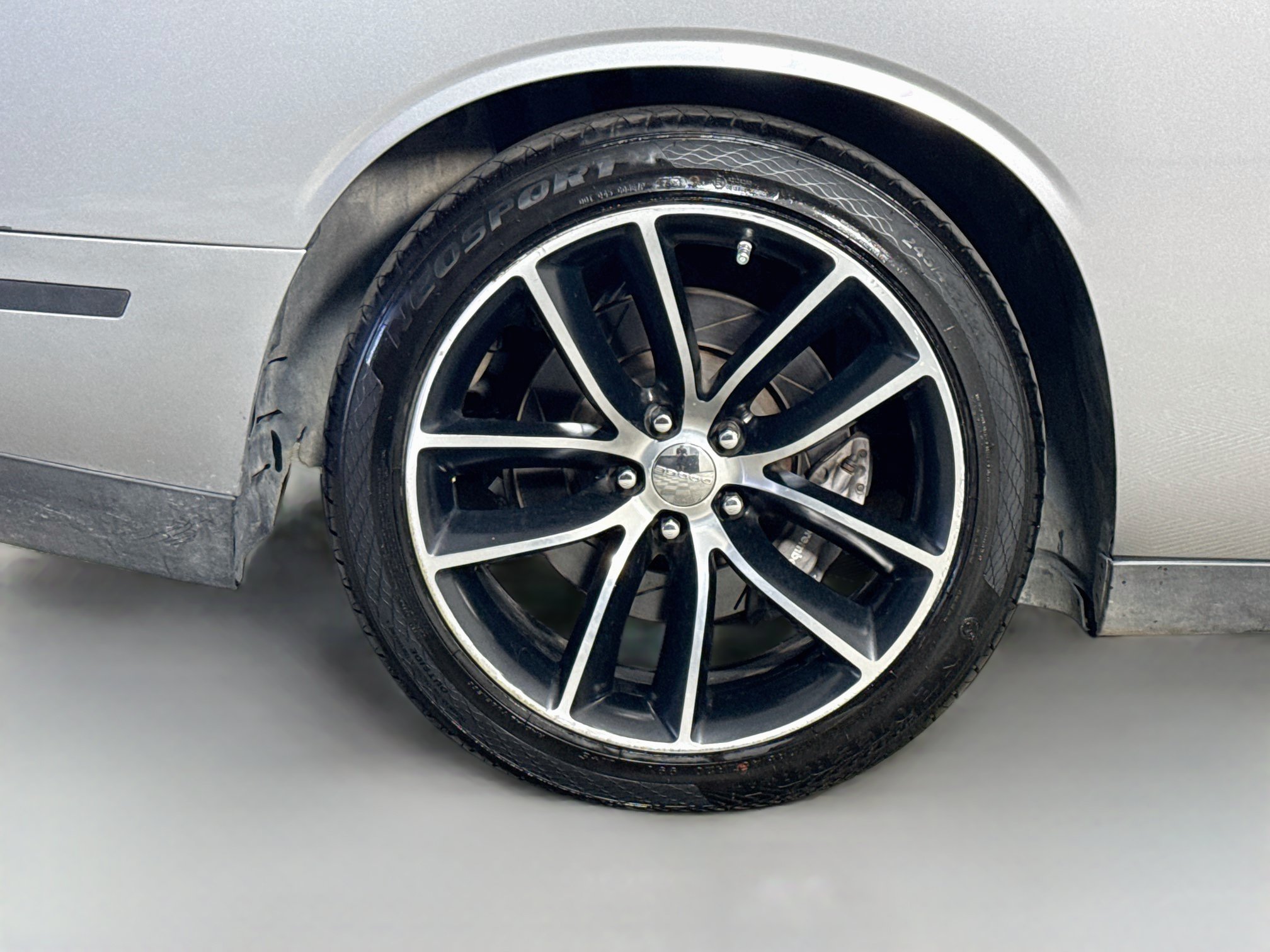 Used 2016 Dodge Challenger R/T Scat Pack w/ Leather Interior Group RWD image 31
