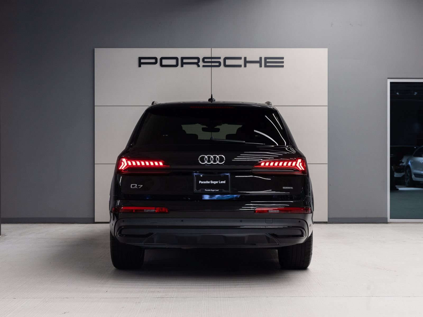 Used 2022 Audi Q7 2.0T Premium Plus w/ Premium Plus Package AWD/4WD image 6