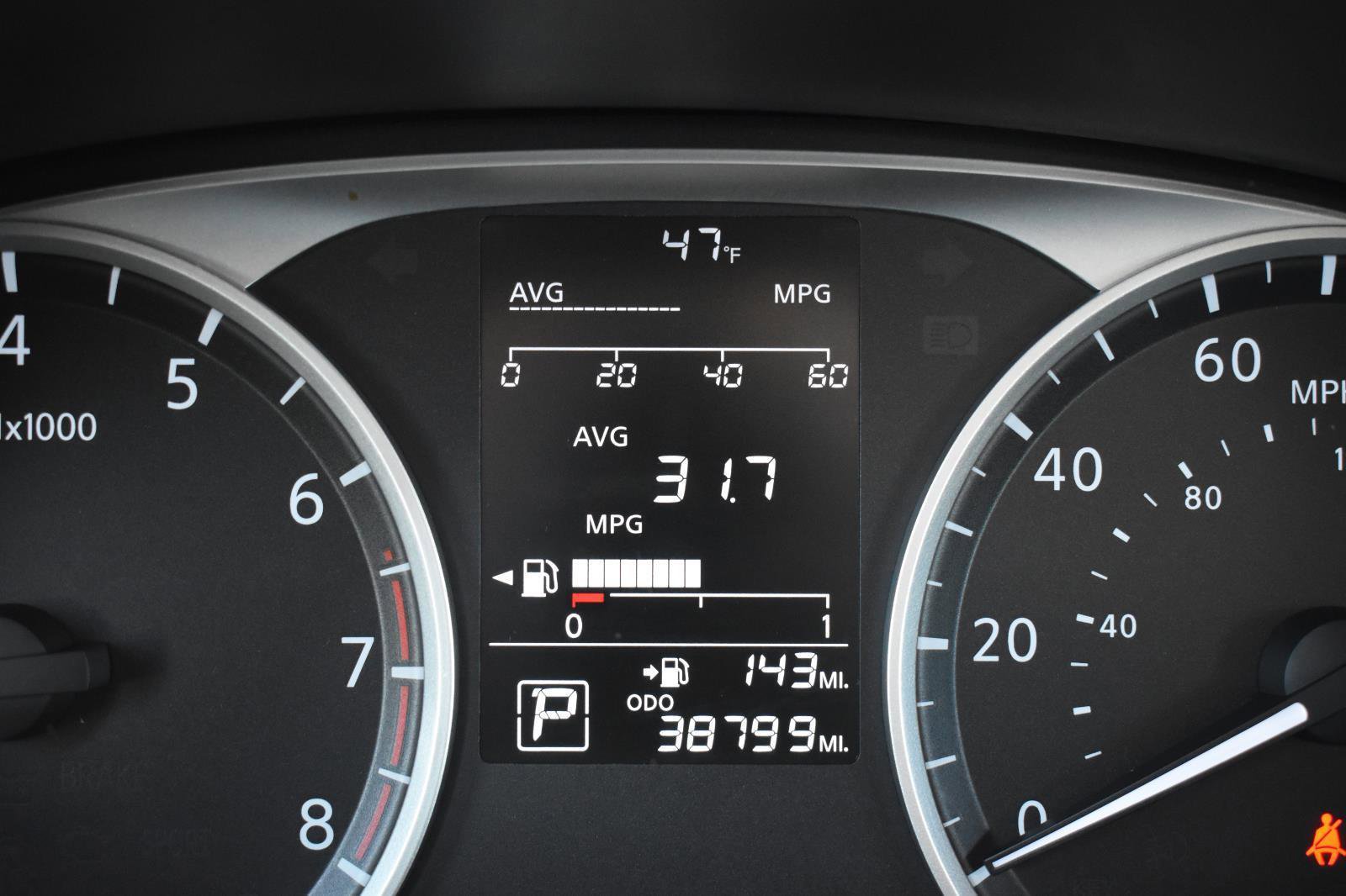 Used 2018 Nissan Kicks S image 7