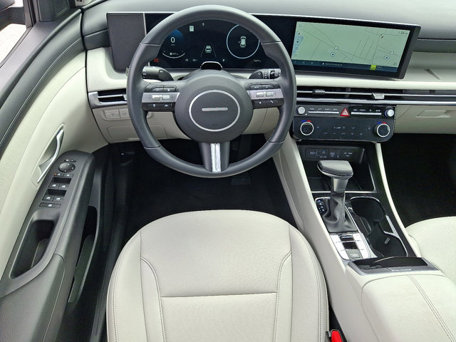 Certified 2025 Hyundai Tucson SEL image 12