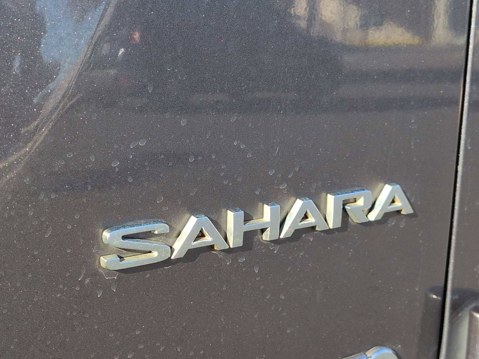 Used 2022 Jeep Wrangler Unlimited Sahara w/ Cold Weather Group image 13