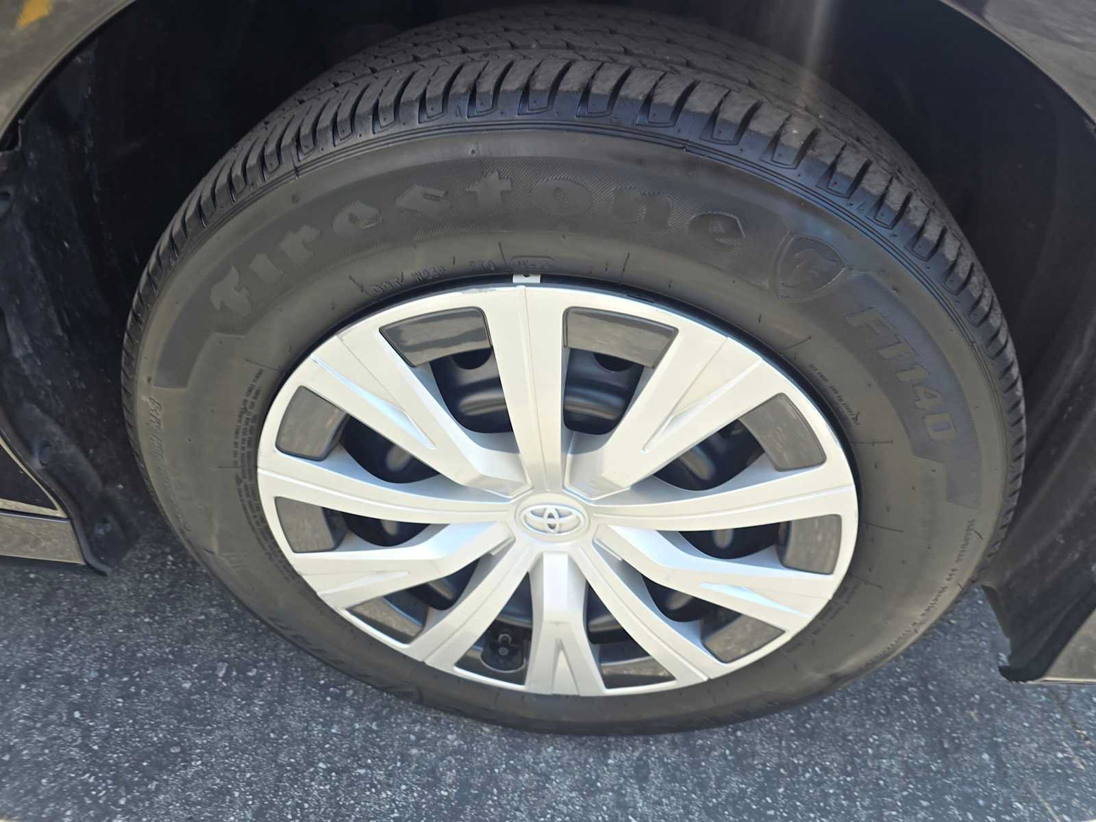 Used 2023 Toyota Camry LE w/ Cold Weather Package FWD image 9