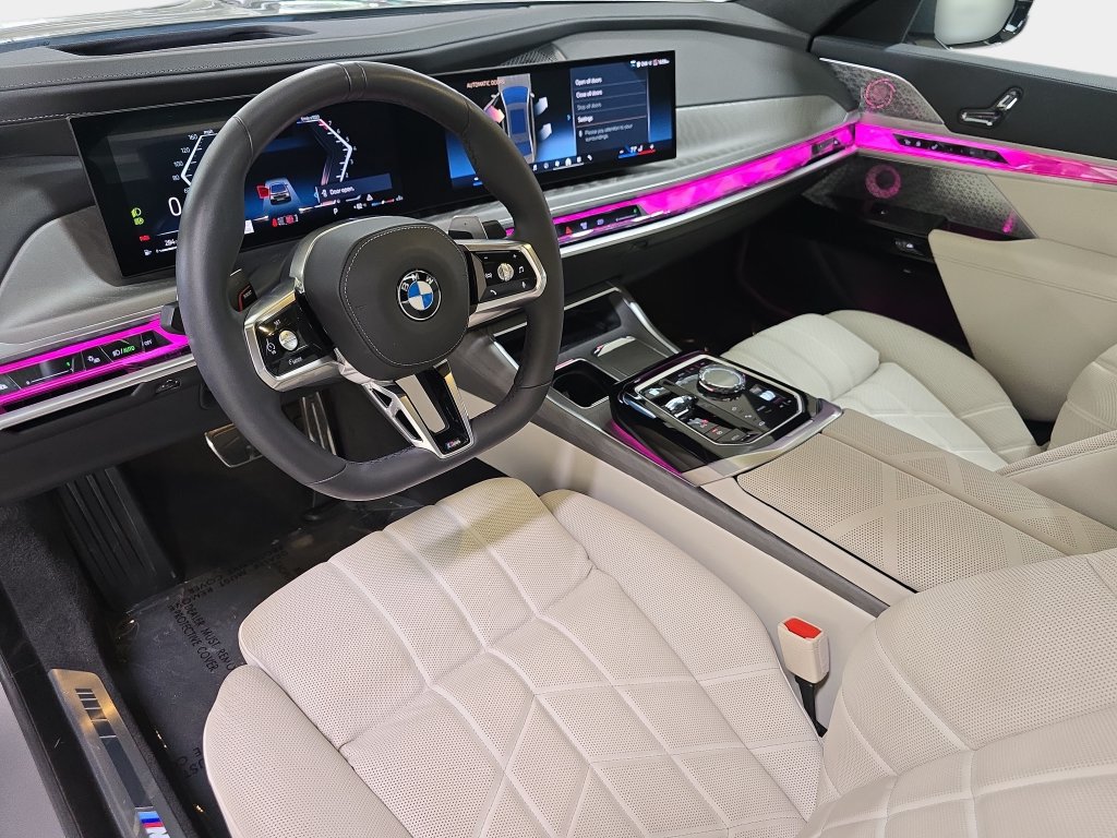 Used 2026 BMW 740i w/ Executive Package RWD image 19