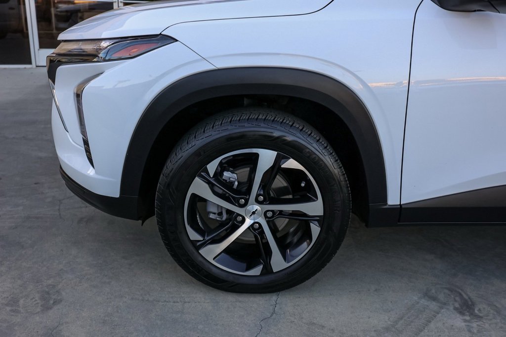 Used 2024 Chevrolet Trax RS w/ Driver Confidence Package image 11