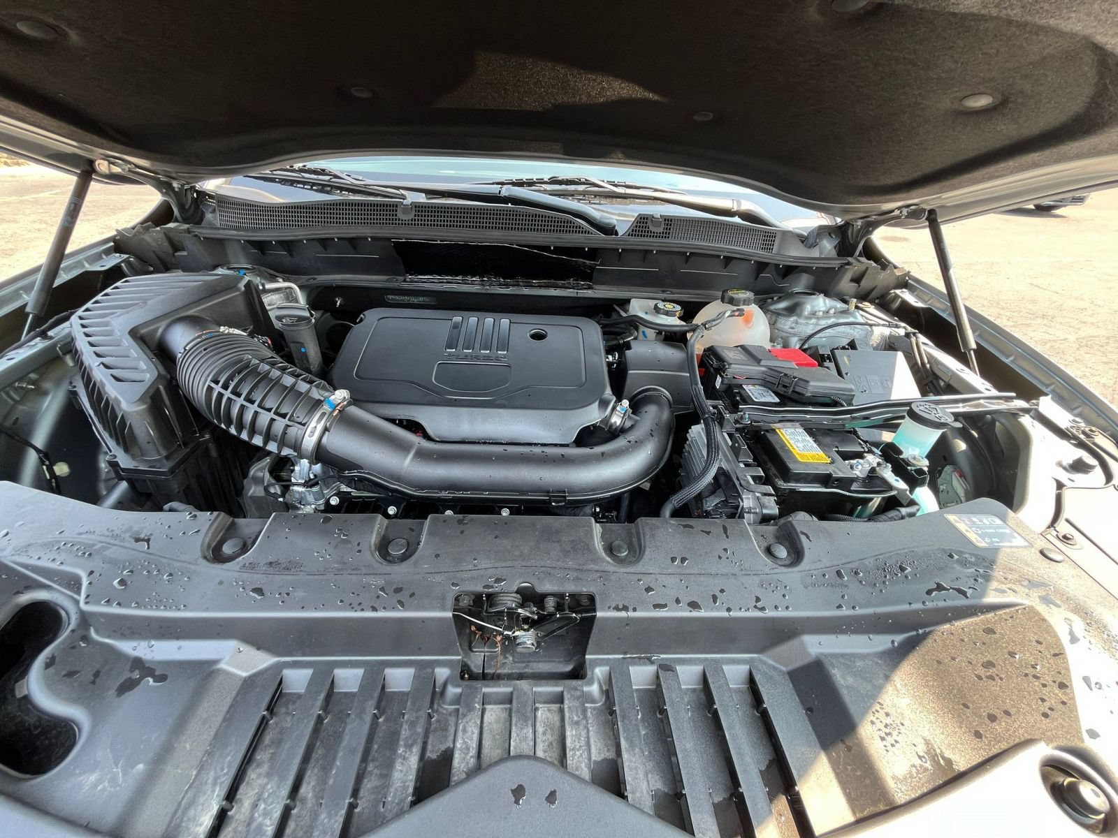 Used 2025 Chevrolet Blazer LT FWD image 33