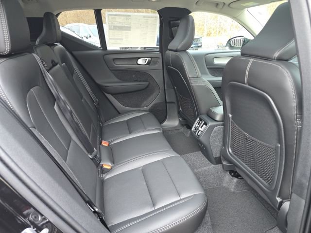 New 2026 Volvo XC40 B5 Plus AWD/4WD image 16