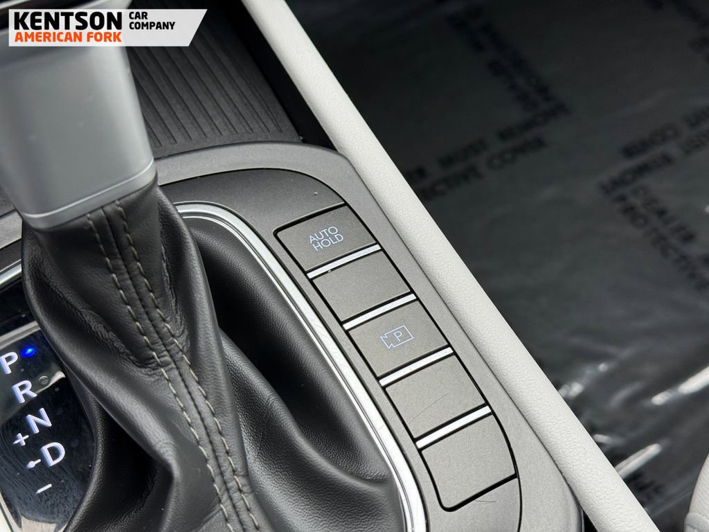 Used 2025 Hyundai Kona SEL image 27