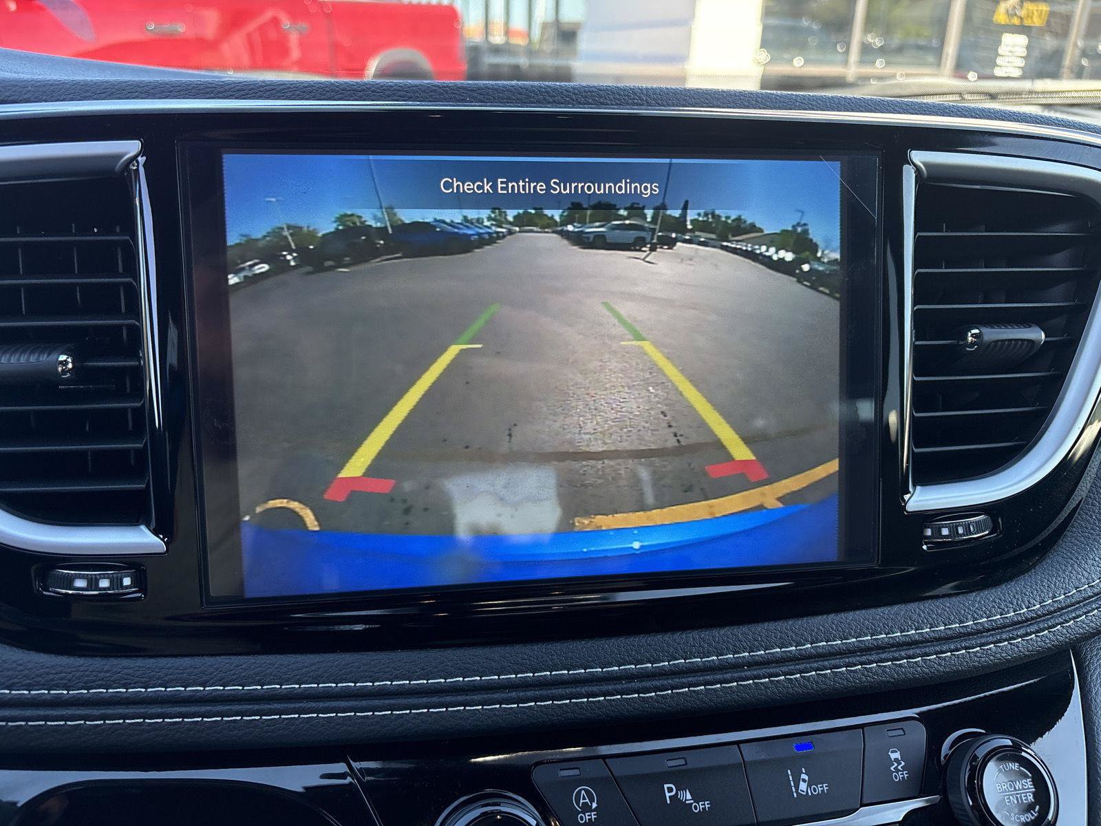 Used 2026 Chrysler Pacifica Limited w/ Trailer Tow Group FWD image 24
