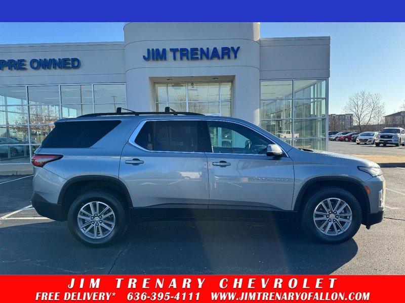 Used 2023 Chevrolet Traverse LT