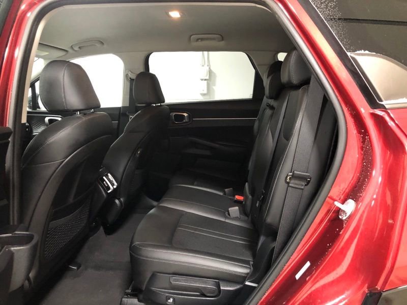 Certified 2023 Kia Sorento S image 15