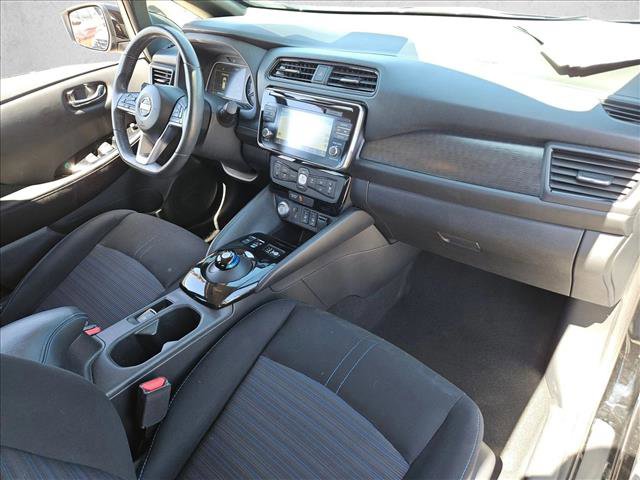 Used 2019 Nissan Leaf SV w/ SV Technology Package image 19