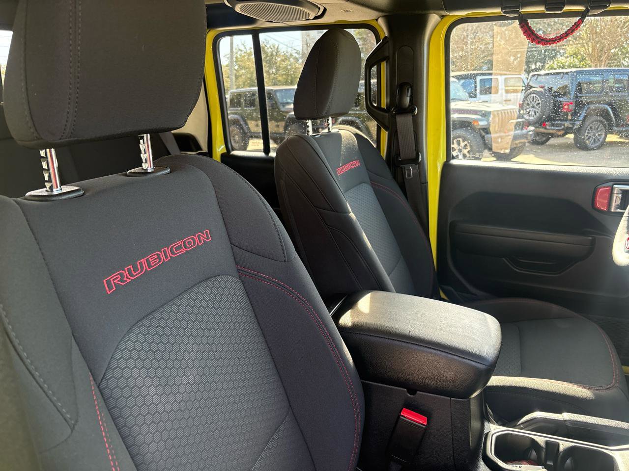 Used 2023 Jeep Gladiator Rubicon image 10