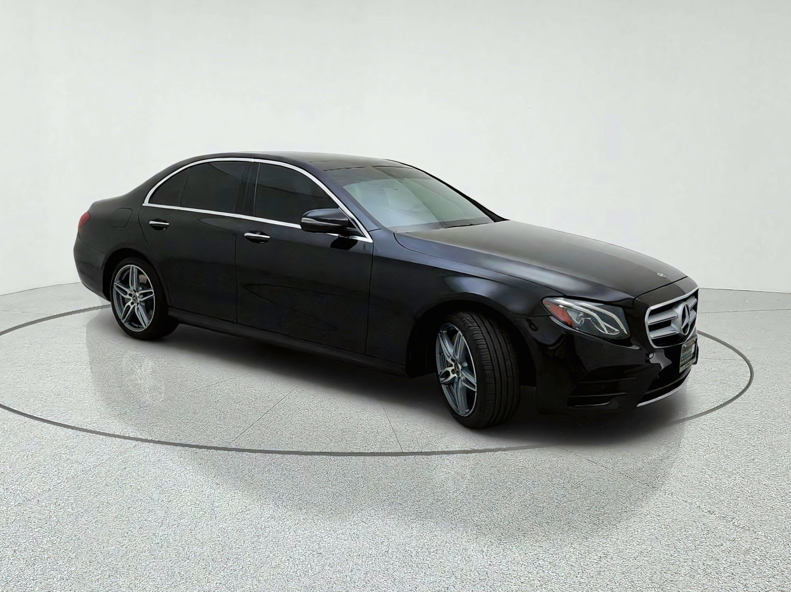 Used 2019 Mercedes-Benz E 450 4MATIC Sedan image 5
