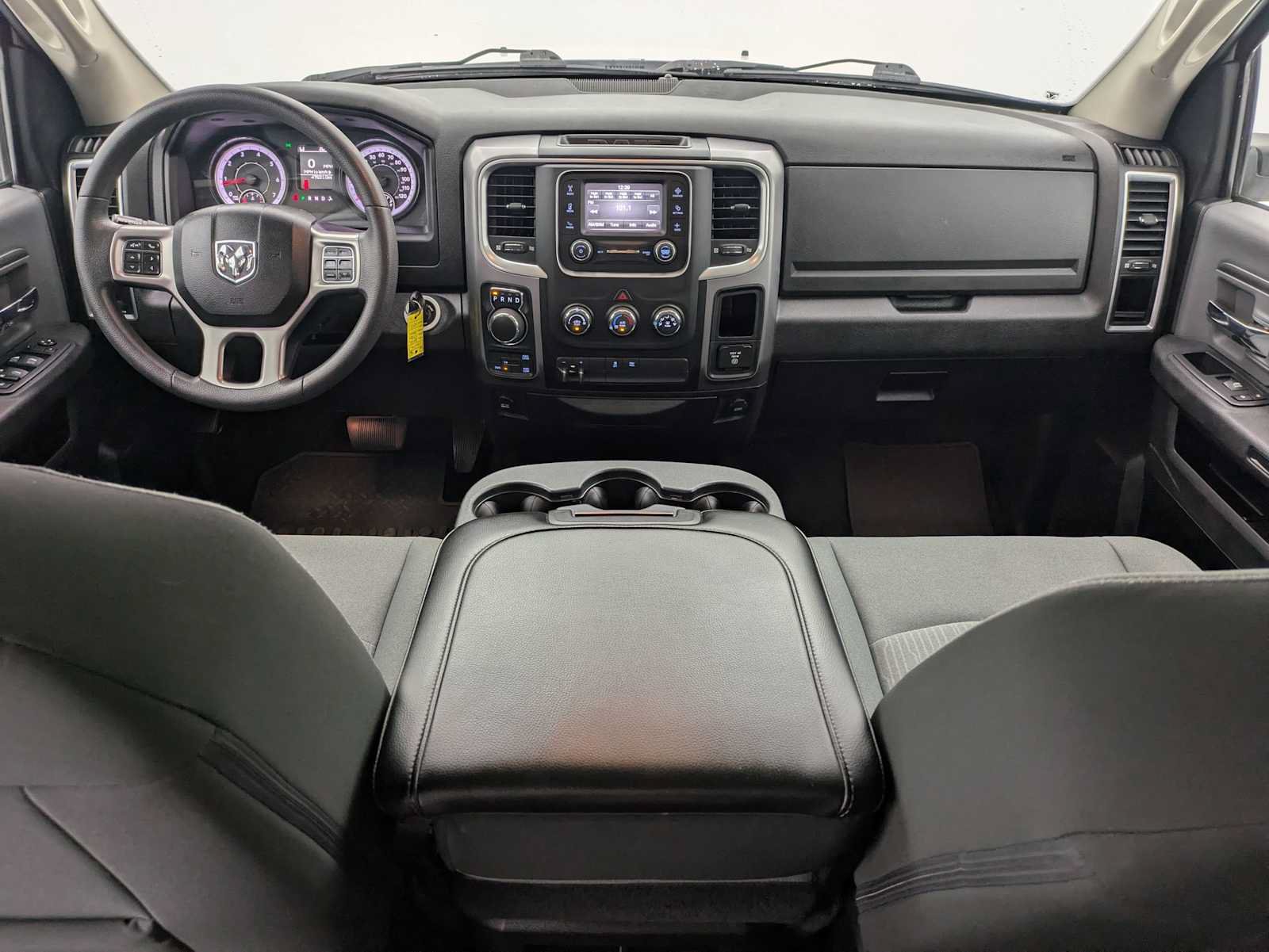 Used 2022 RAM 1500 Classic SLT w/ Protection Group AWD/4WD image 18