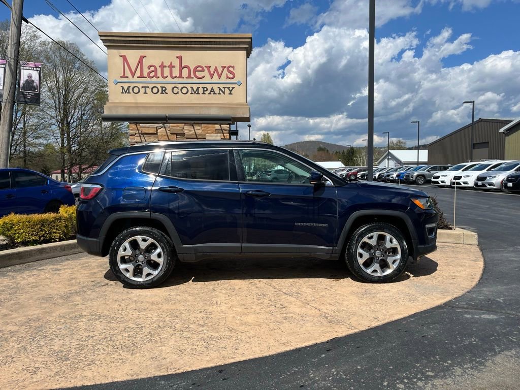 Used 2018 Jeep Compass Limited AWD/4WD image 4