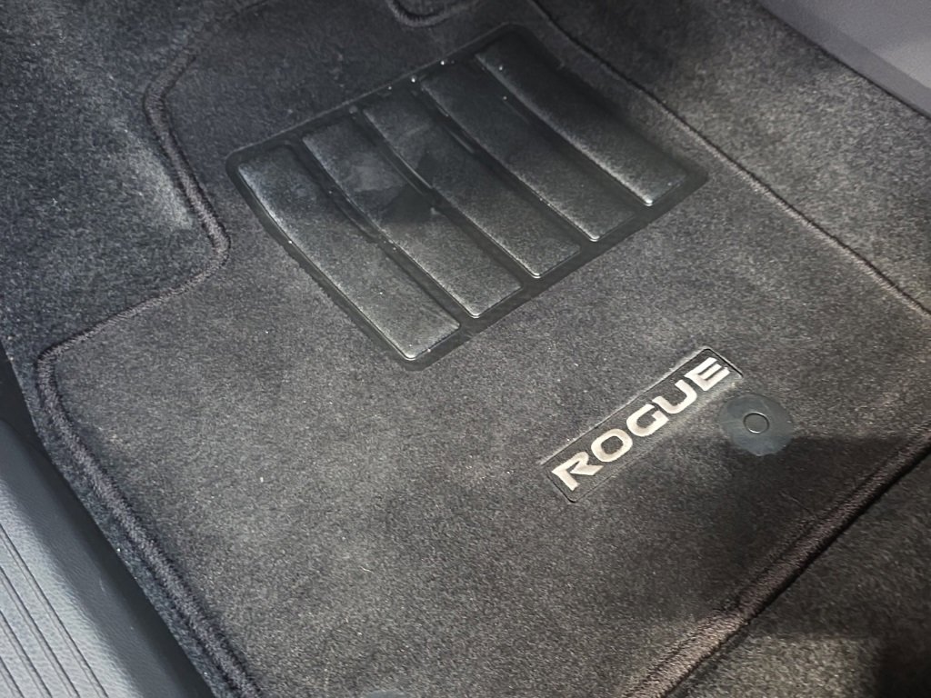 Used 2026 Nissan Rogue SV w/ SV Premium Package image 28