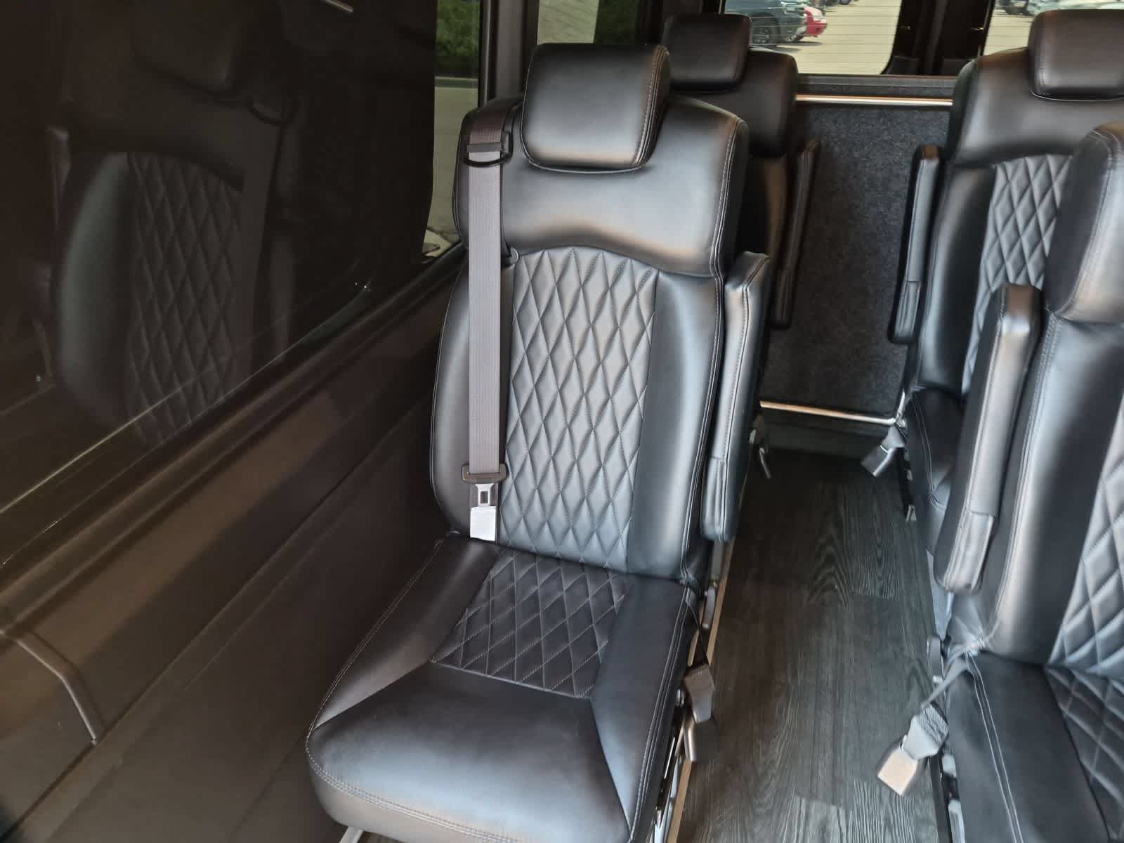 Used 2022 Mercedes-Benz Sprinter 3500 image 20