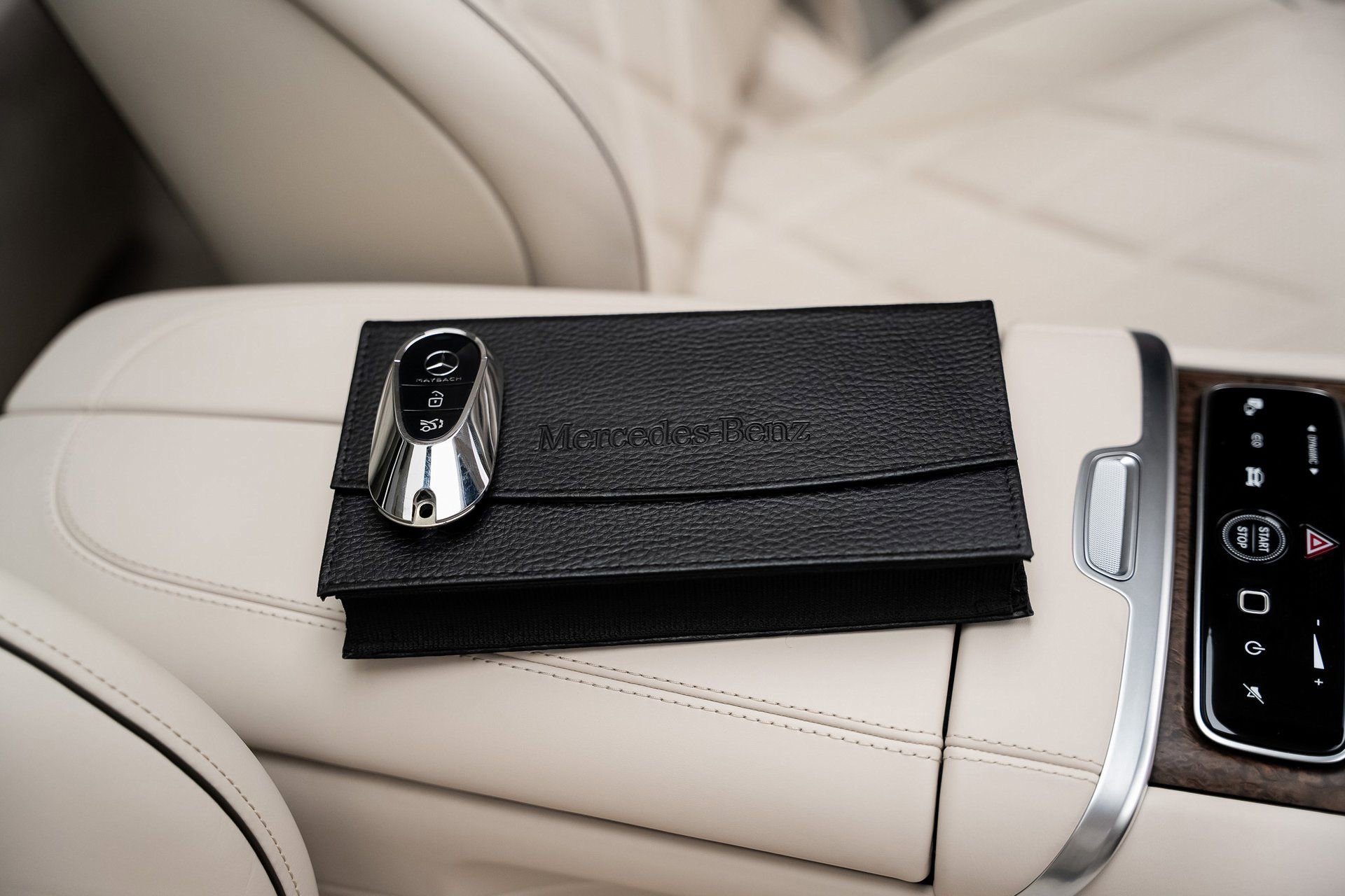 Used 2024 Mercedes-Benz Maybach EQS 680 4MATIC image 78