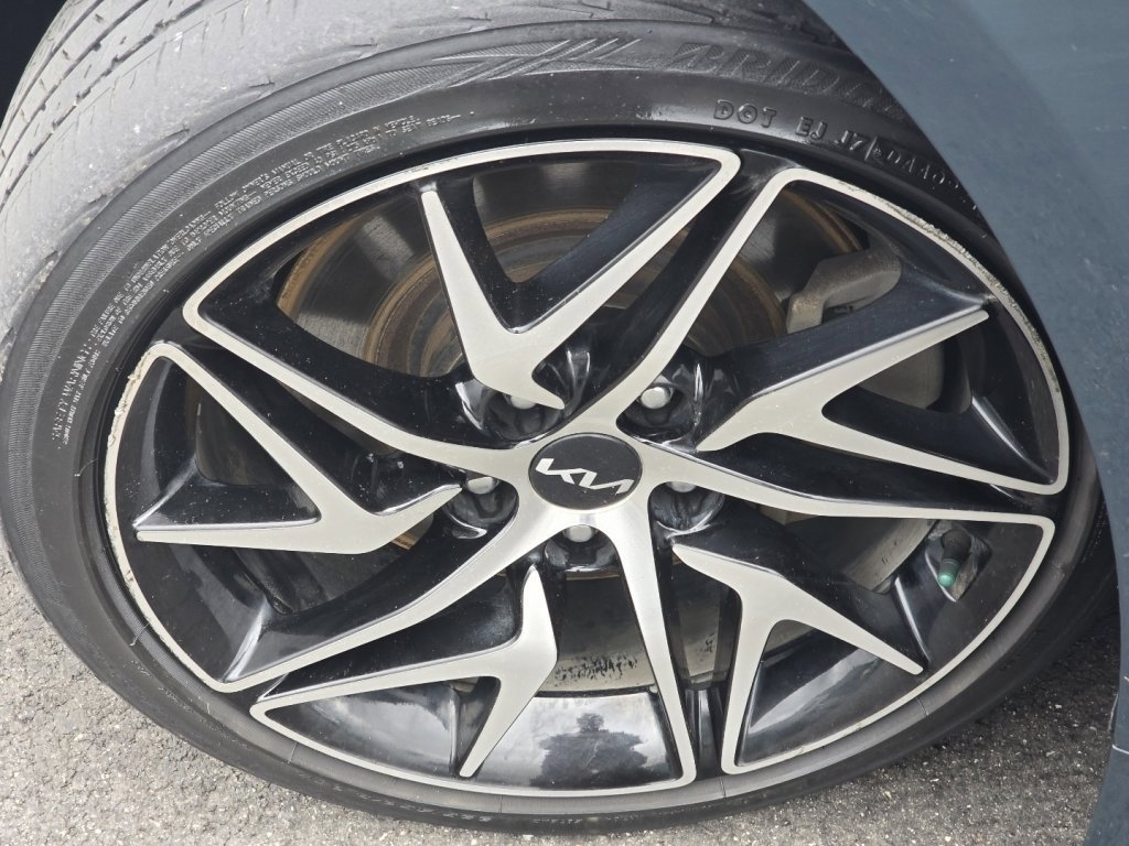 Used 2022 Kia Stinger GT-Line w/ Sun & Sound Package image 29