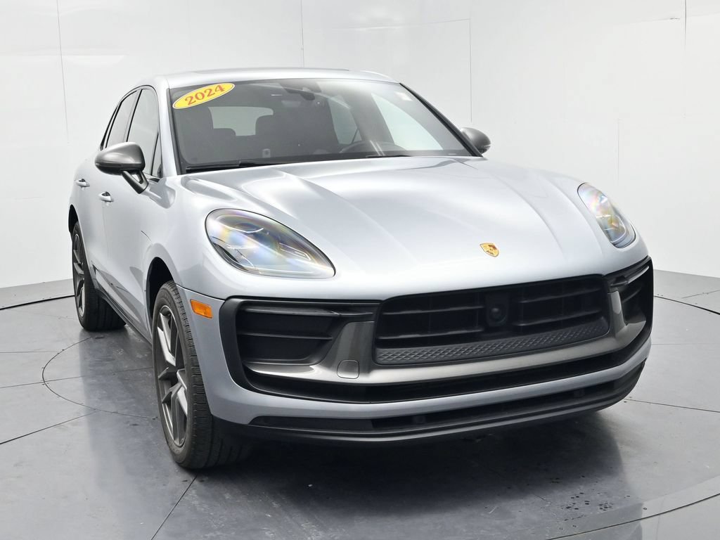 Used 2024 Porsche Macan Turbo AWD/4WD image 2