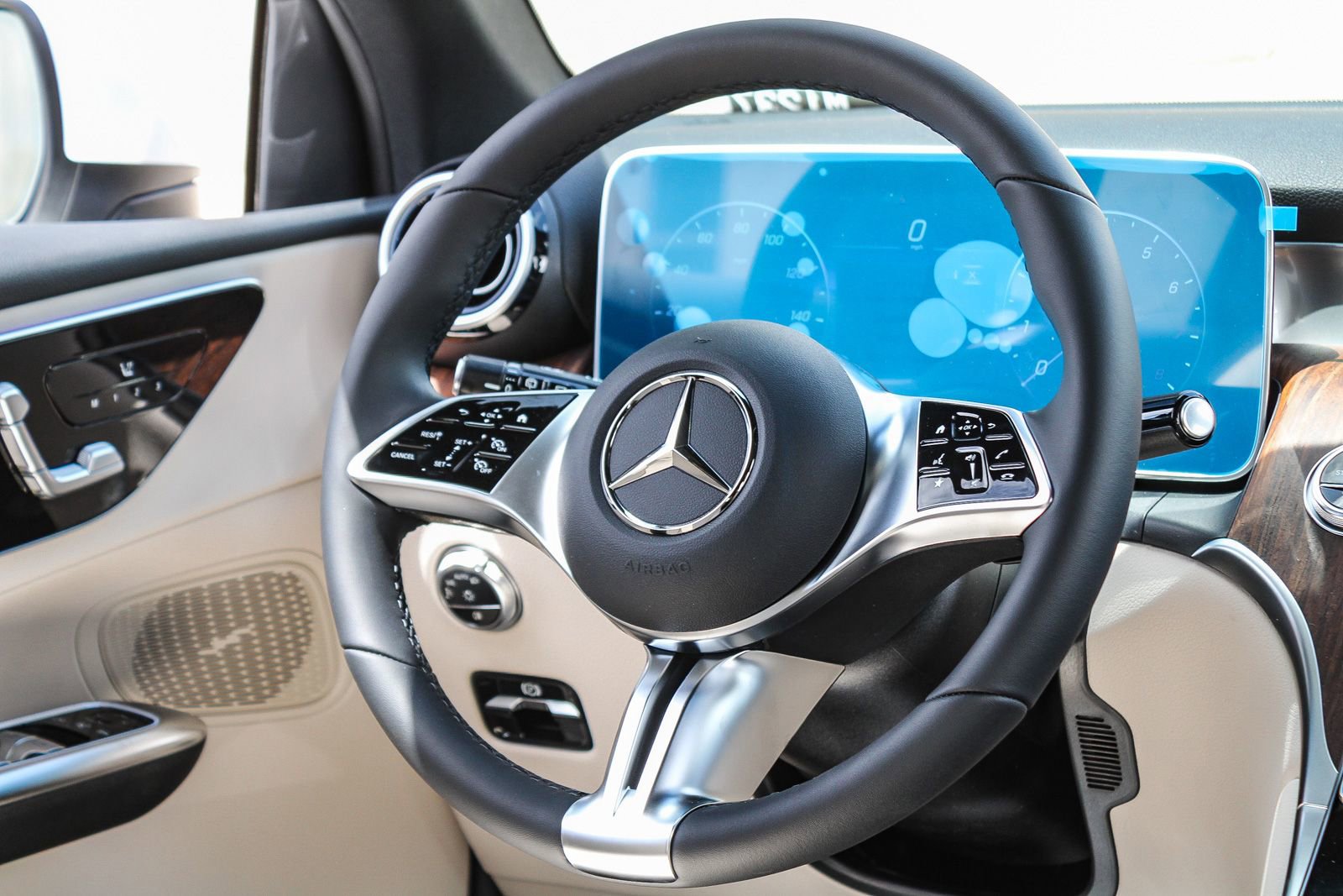 New 2026 Mercedes-Benz GLC 300 4MATIC image 15